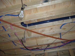 設備配管、電気配線、配管も完了しました。