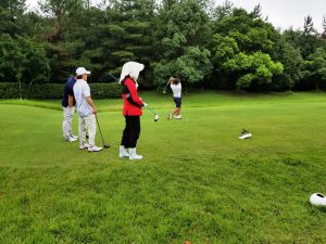 社長の素振りの風景