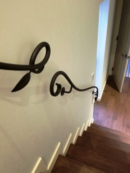 オシャレなお洒落なアイアン手すりが設置完了です!