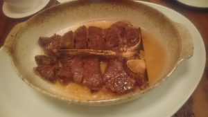 Tボーンステーキ