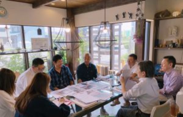 社内では・・・