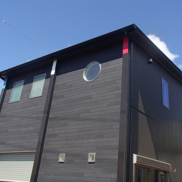 趣味のためのガレージハウスのサムネイル