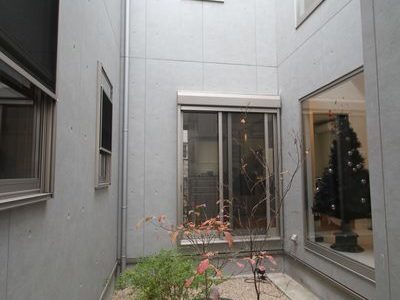 プールのある家のサムネイル