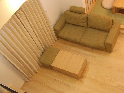 自然素材のかわいい家のサムネイル