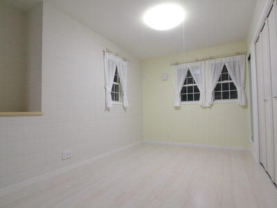 自然素材のかわいい家のサムネイル