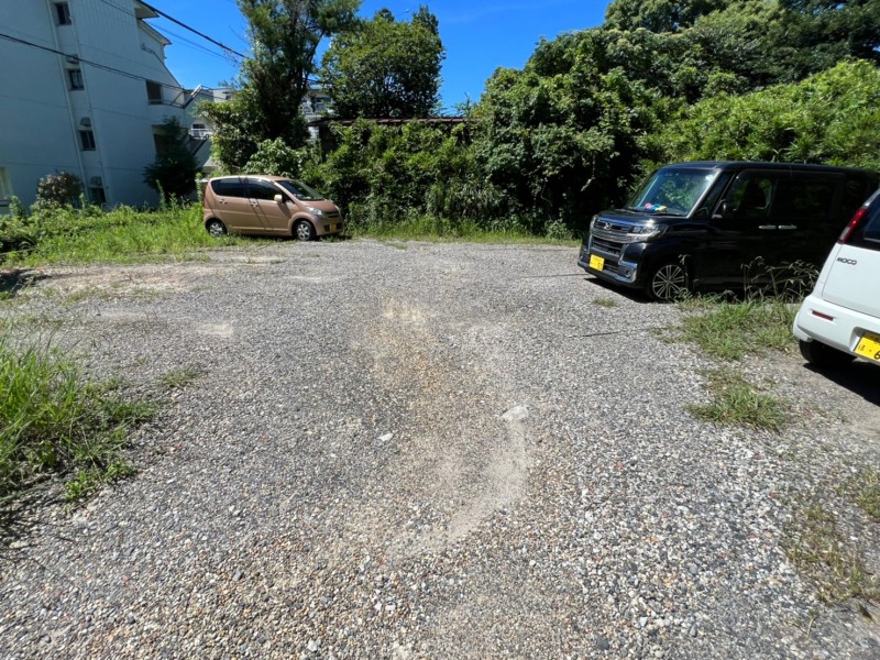 半田市　緑ヶ丘　月極駐車場のサムネイル