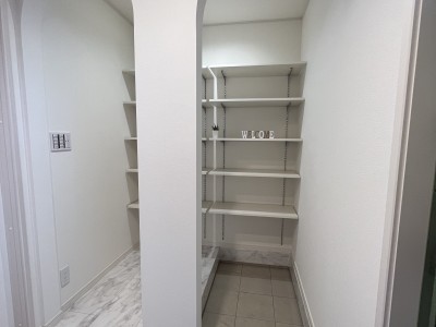 カッコ可愛いシンプルモダンの家のサムネイル