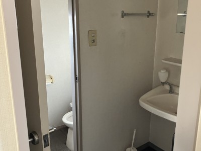 東海市加木屋町倉家　中古住宅・中古事務所のサムネイル